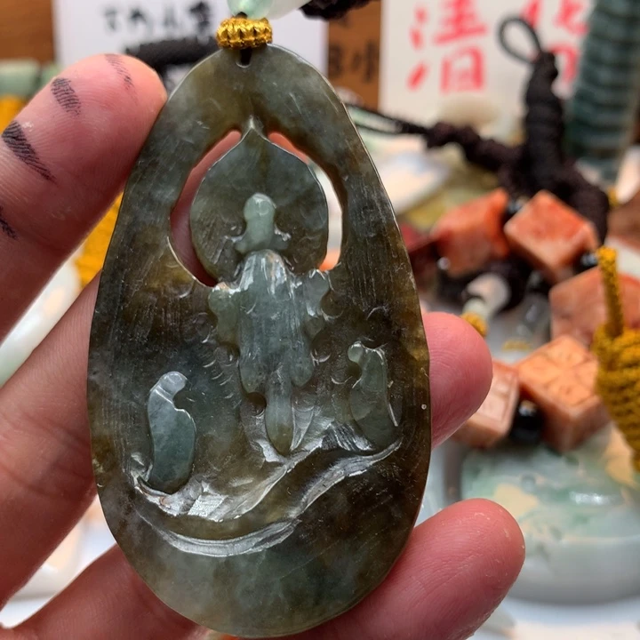 翡翠未镶嵌颈饰保真天然a货翡翠