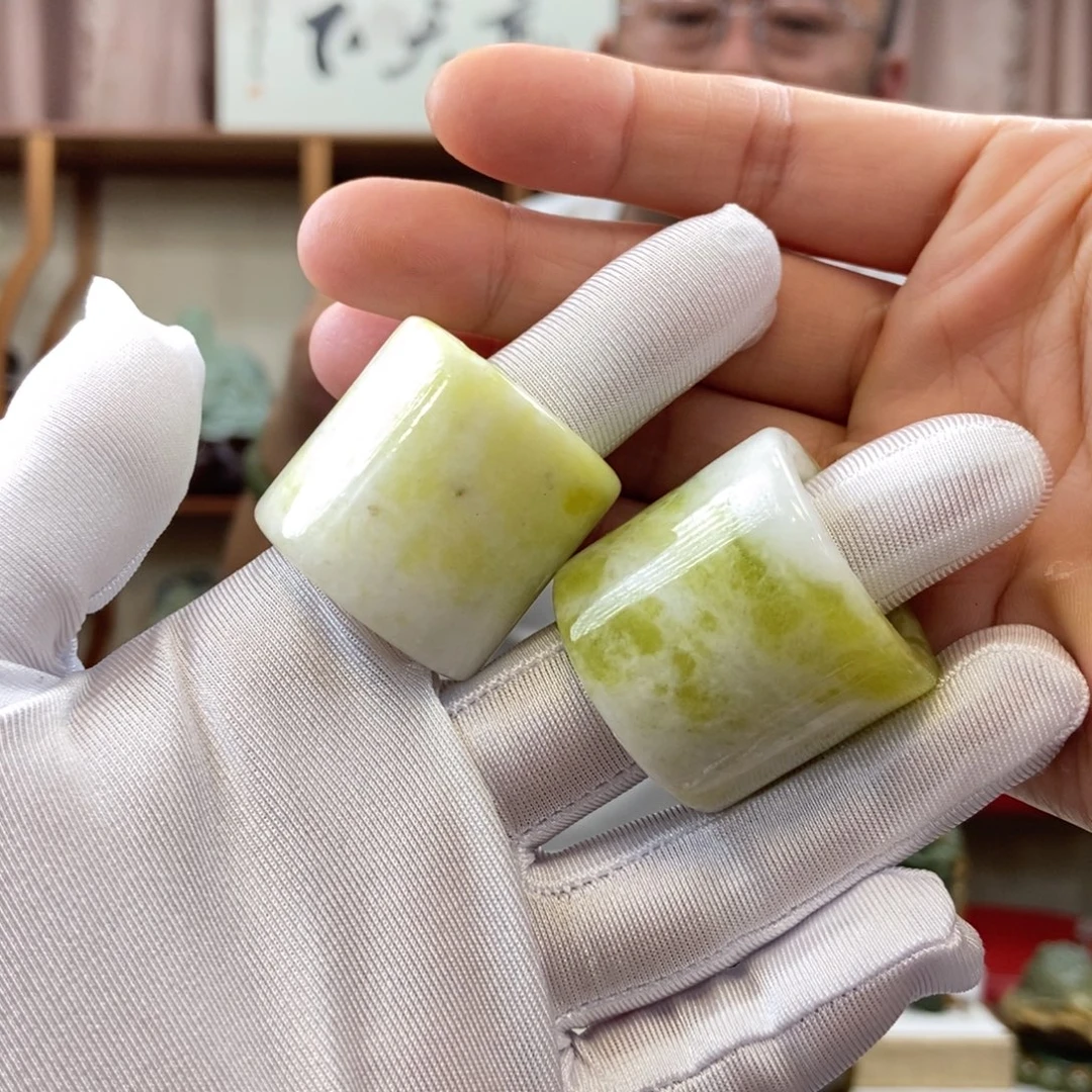 蛇纹石玉未镶嵌扳指（多样性发一件