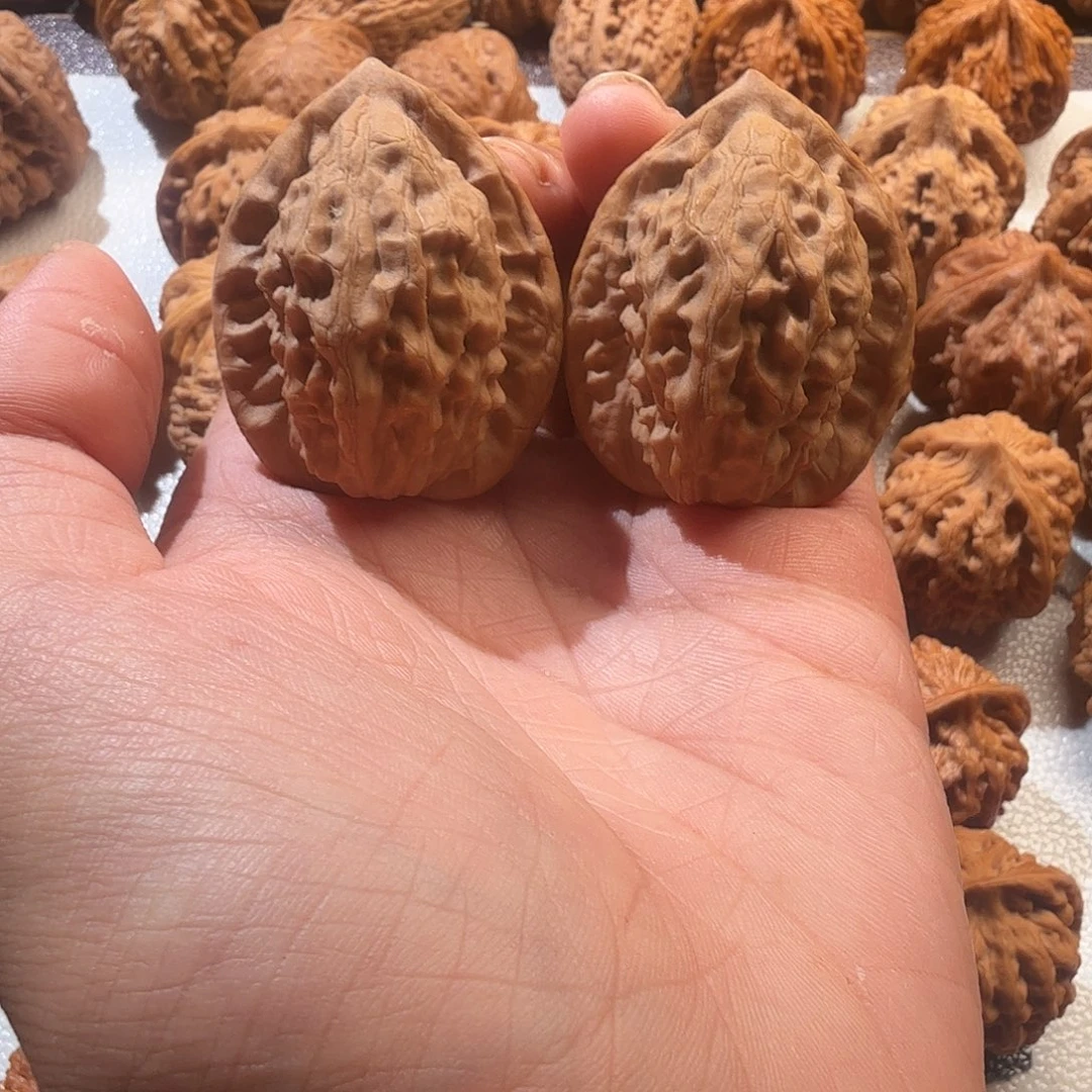 文玩核桃把件大红袍