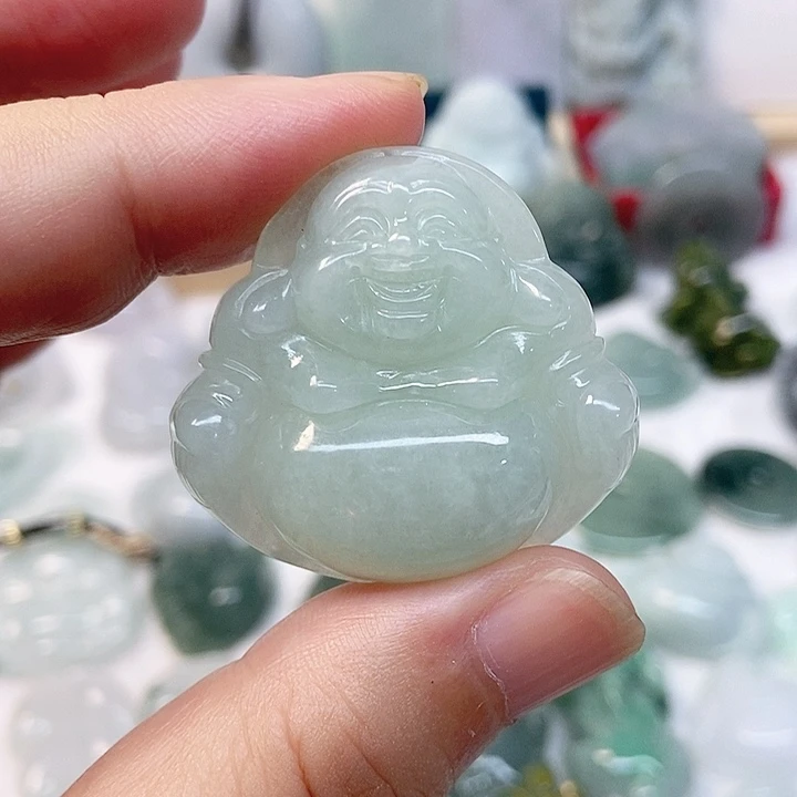 翡翠未镶嵌颈饰佛公