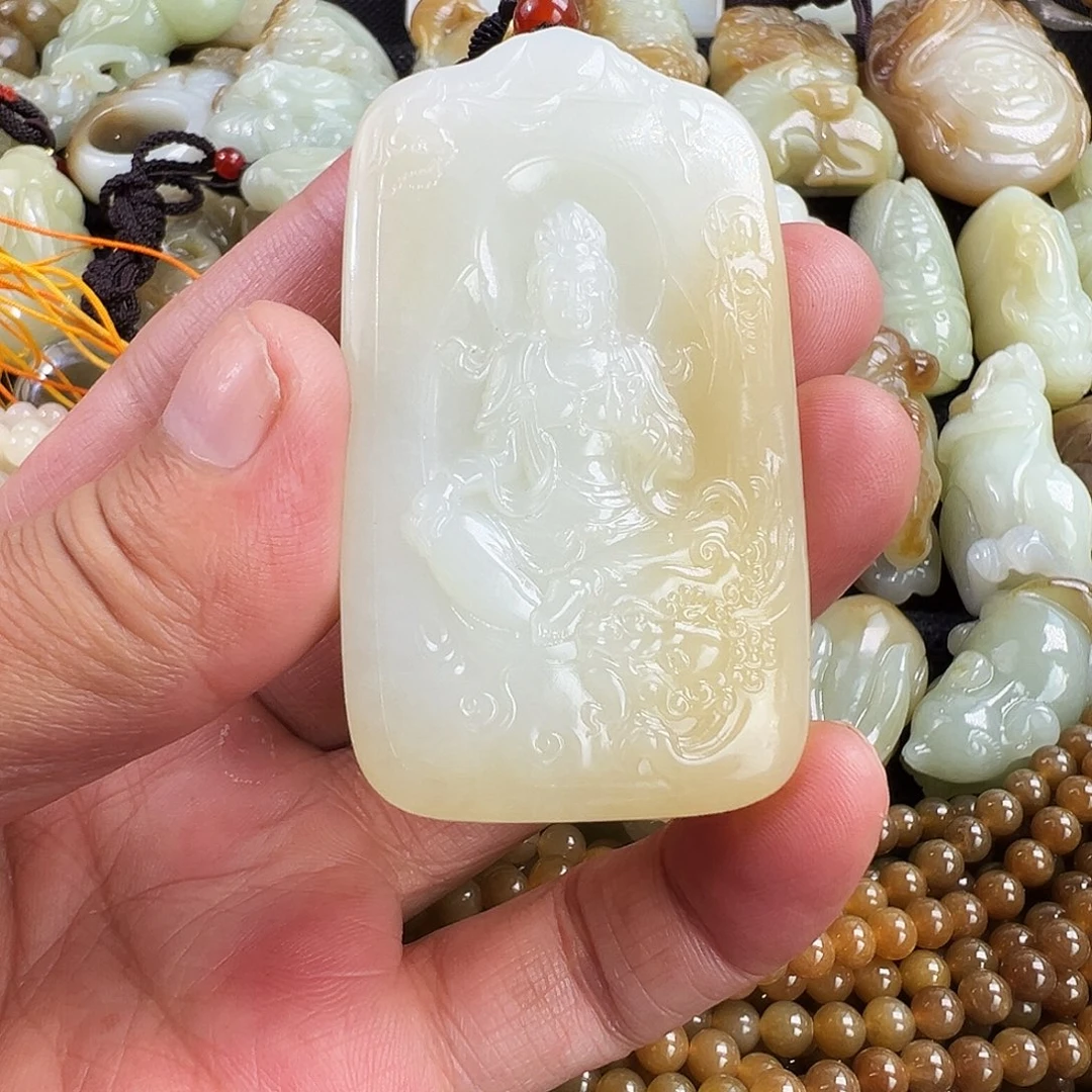 淮***山和田玉未镶嵌吊坠(不含链)