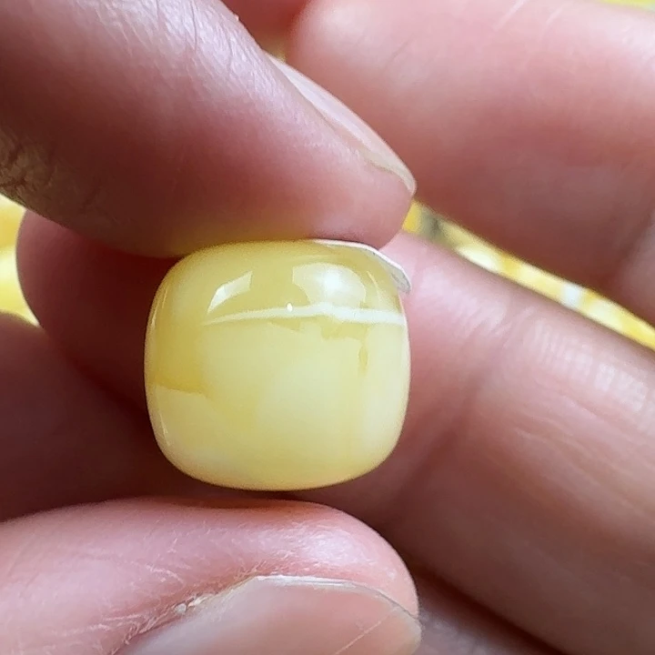 蜜蜡未镶嵌裸石42