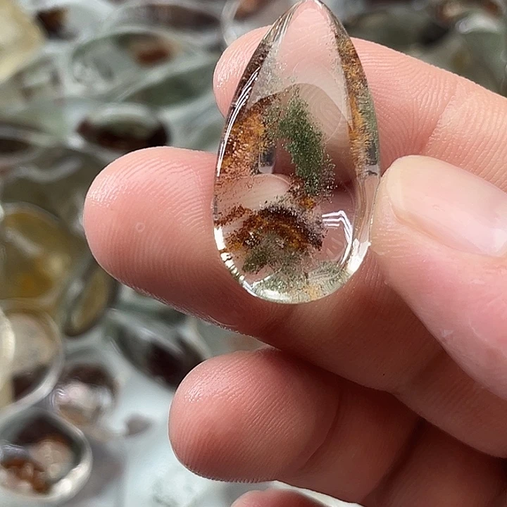 未镶嵌吊坠(赠链)水晶