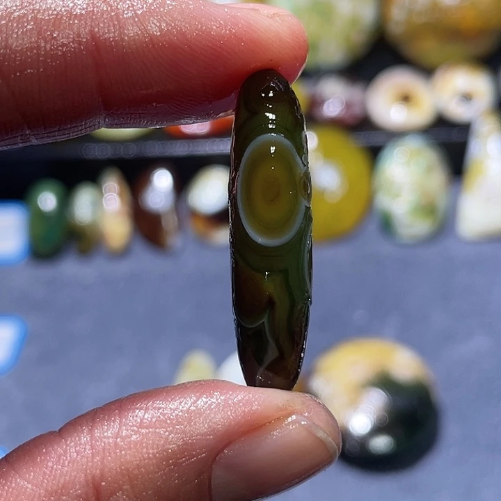 玛瑙/玉髓未镶嵌珠宝奇石