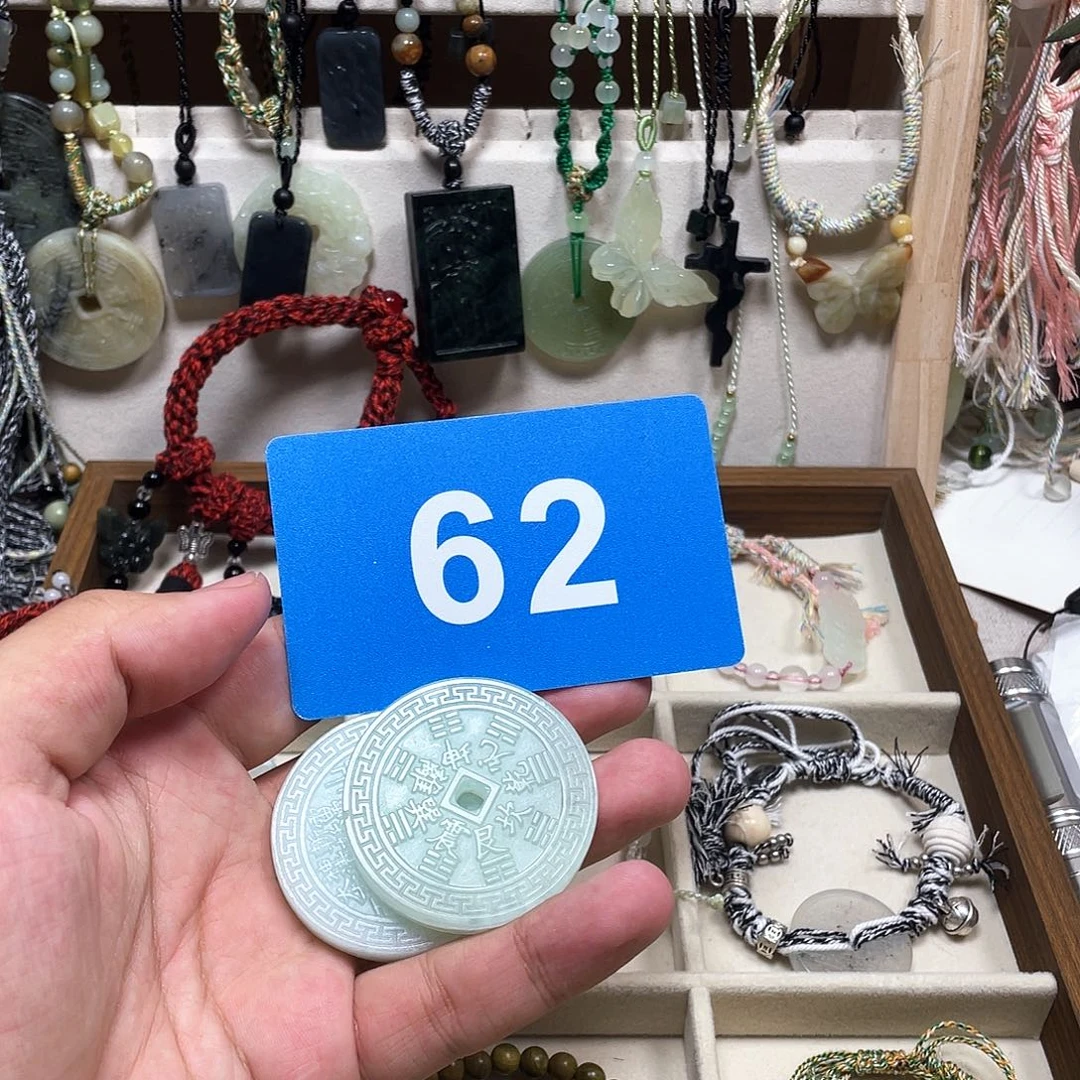 合金蛇纹石玉颈饰
