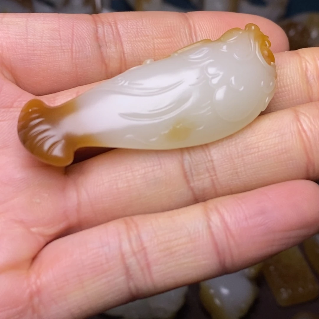 和田玉（糖玉）未镶嵌颈饰