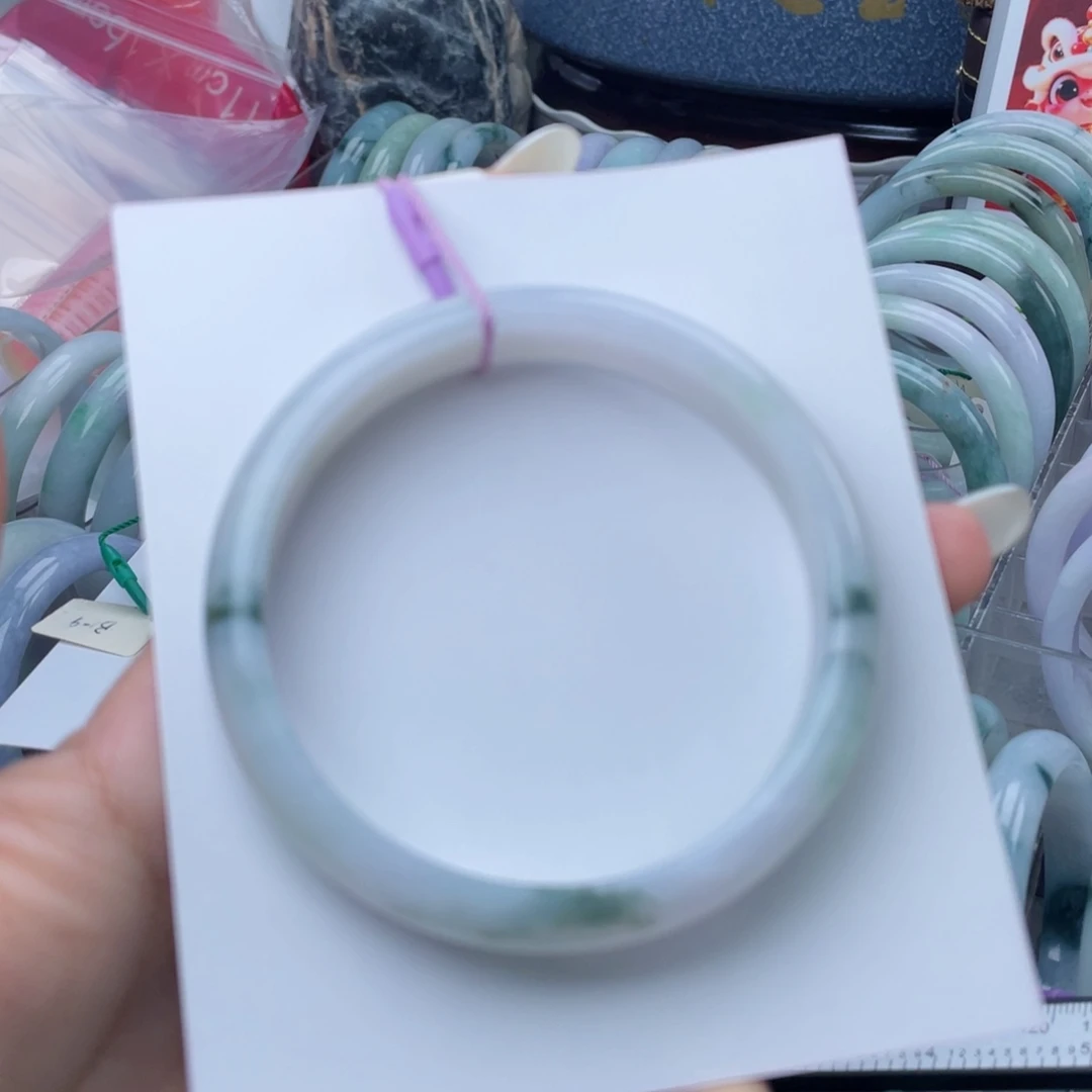 翡翠未镶嵌手镯61圈