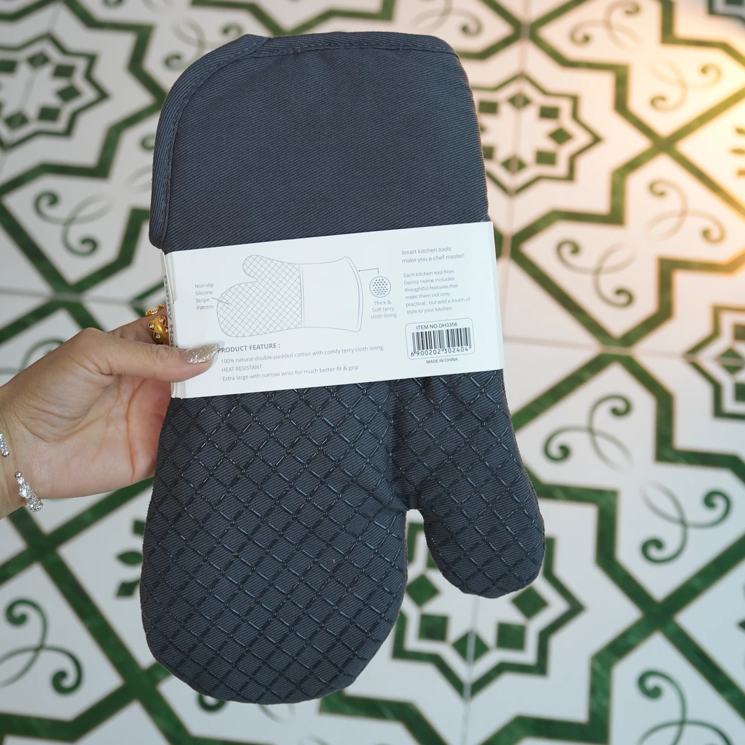 【DannyHome】烤箱隔热防烫硅胶手套四选一