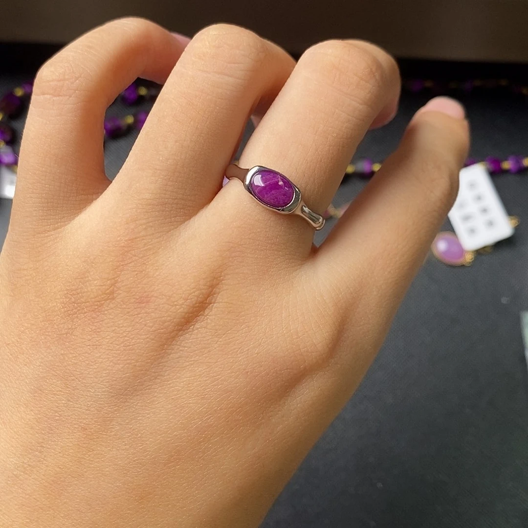 柒***Y银S925镶嵌苏纪石（舒俱来）戒指