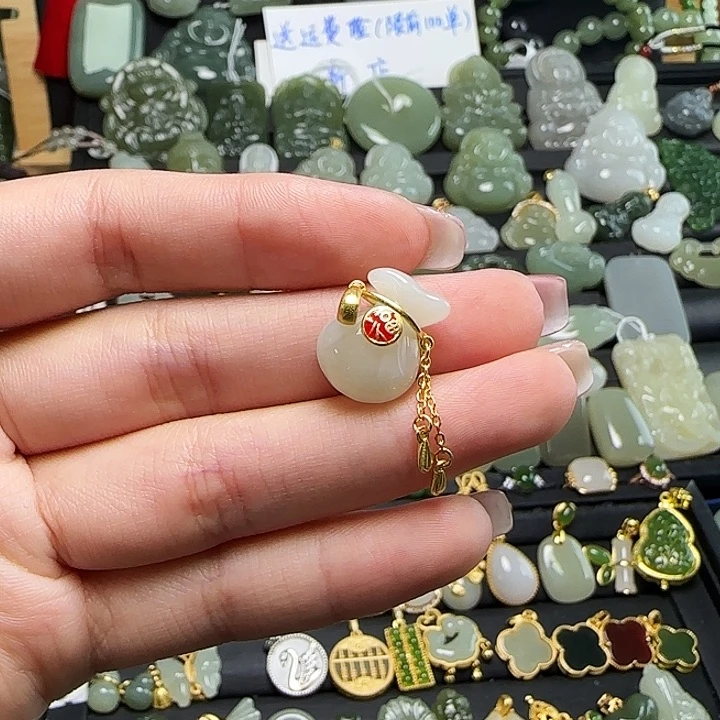 颈饰银S925镶嵌和田玉