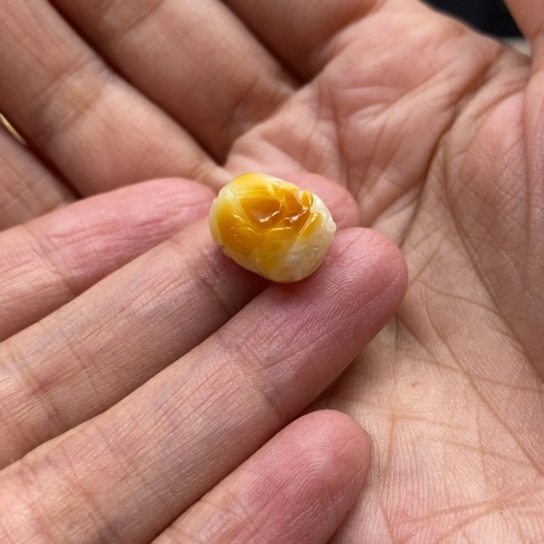 琥珀未镶嵌裸石蜜蜡