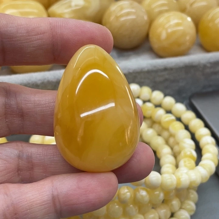 琥珀未镶嵌裸石蜜蜡