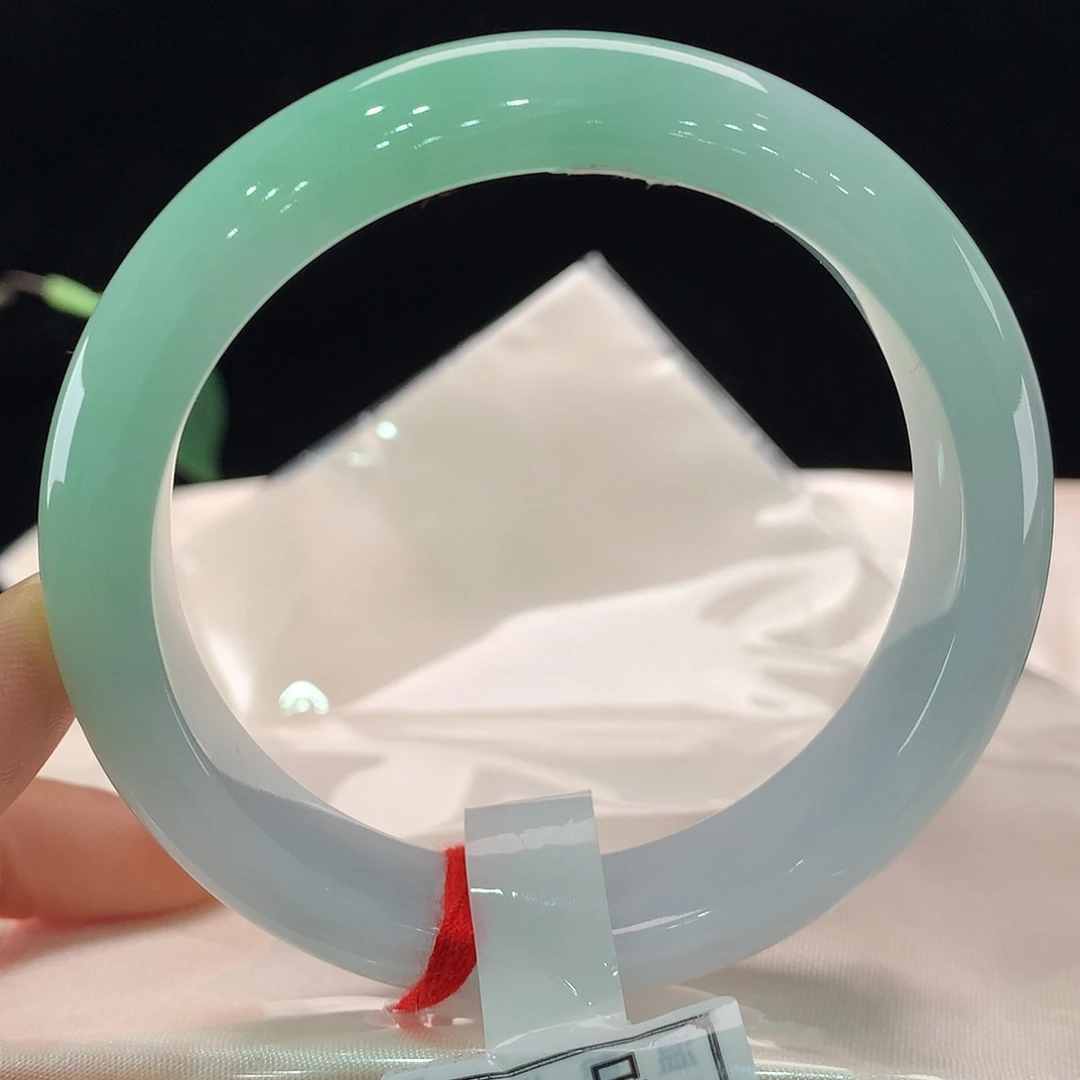 翡翠未镶嵌手镯5834