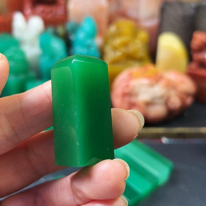 寿山石印石顾*球寿山石篆刻章