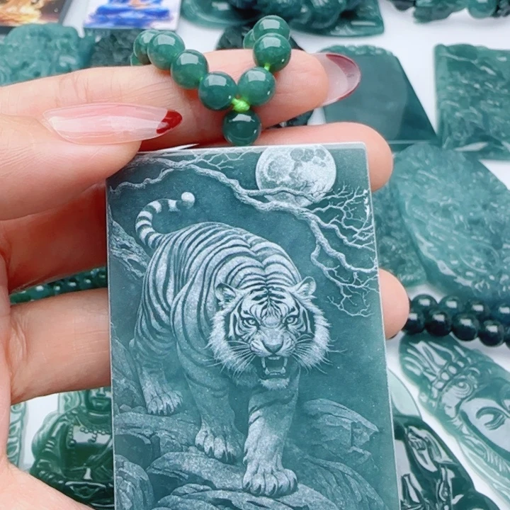 翡翠未镶嵌颈饰多样性发货天然A货翡翠