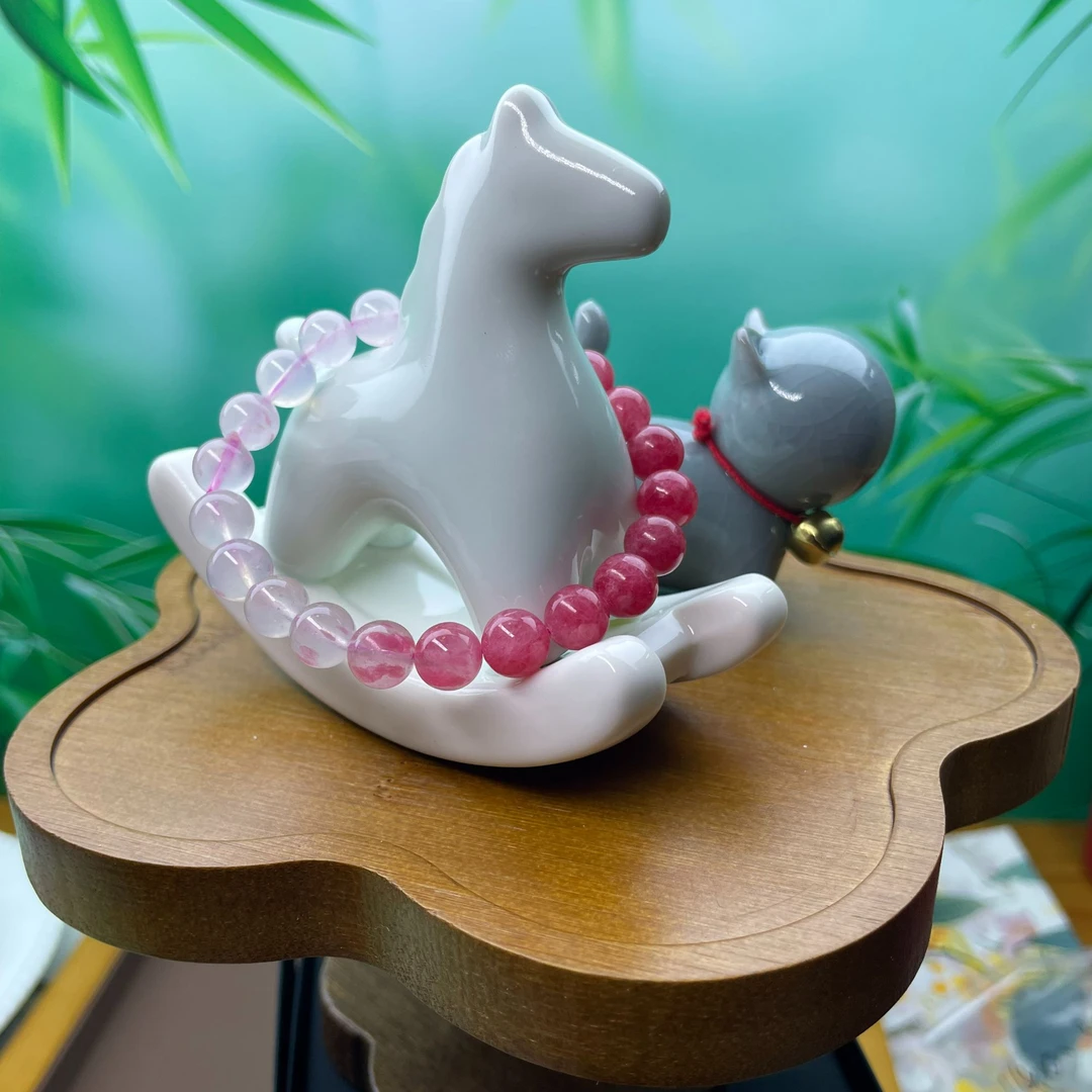 水晶手串天然蔷薇樱花雨水晶手串冰透女性手串粉色渐变