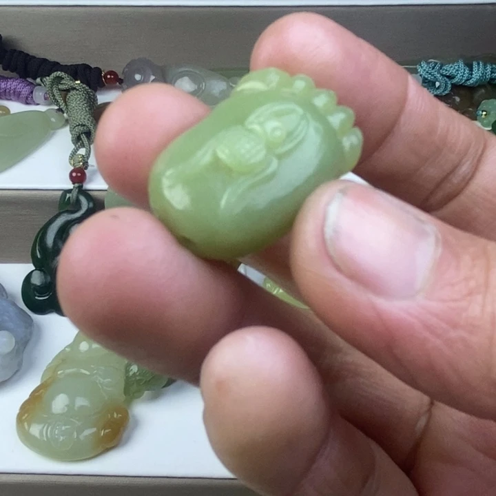 和田玉（糖玉）未镶嵌颈饰