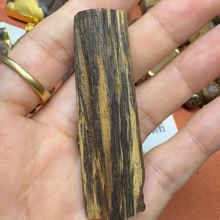 大叶紫檀(黑酸枝木类)