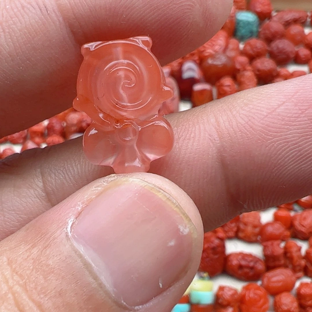 南红玛瑙配饰未镶嵌