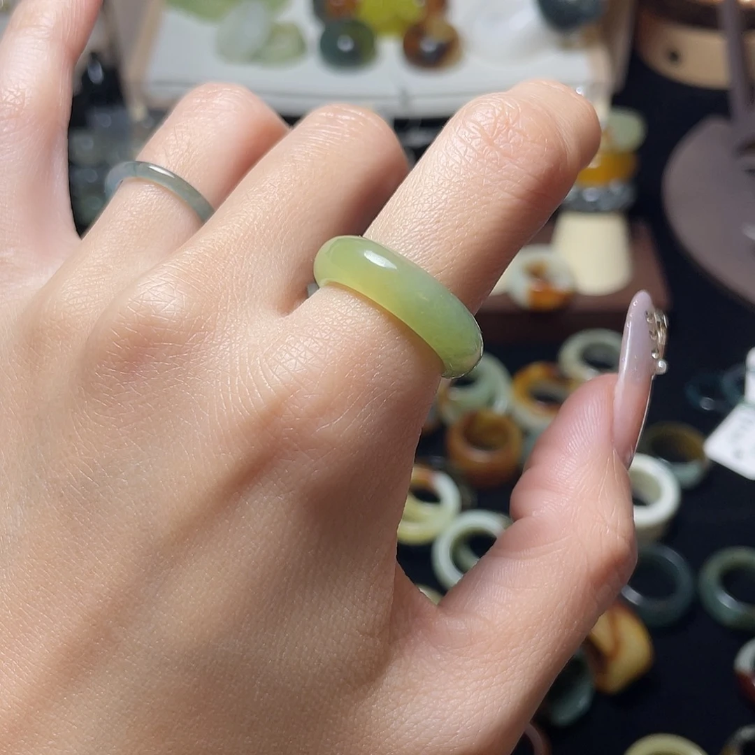 蛇纹石玉未镶嵌戒指17.1