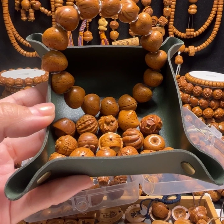 ****桃核手串爱心手串加多宝手串