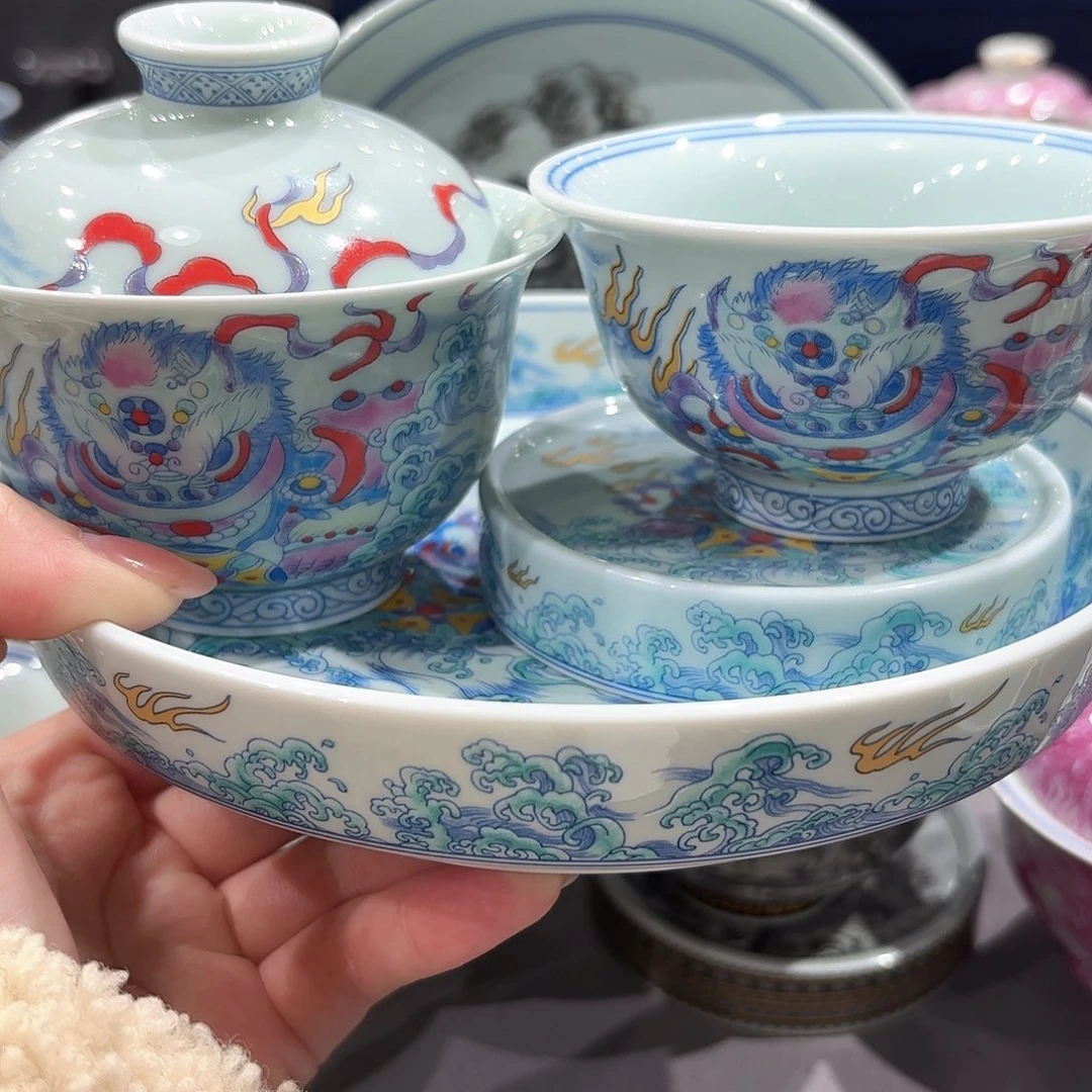 瓷片景德镇瓷器精品陈列