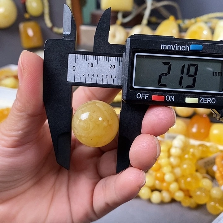 琥珀未镶嵌裸石圆珠微瑕