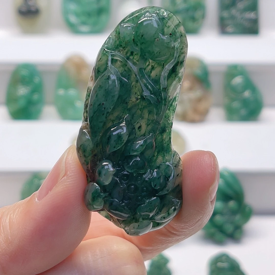 独山玉未镶嵌颈饰