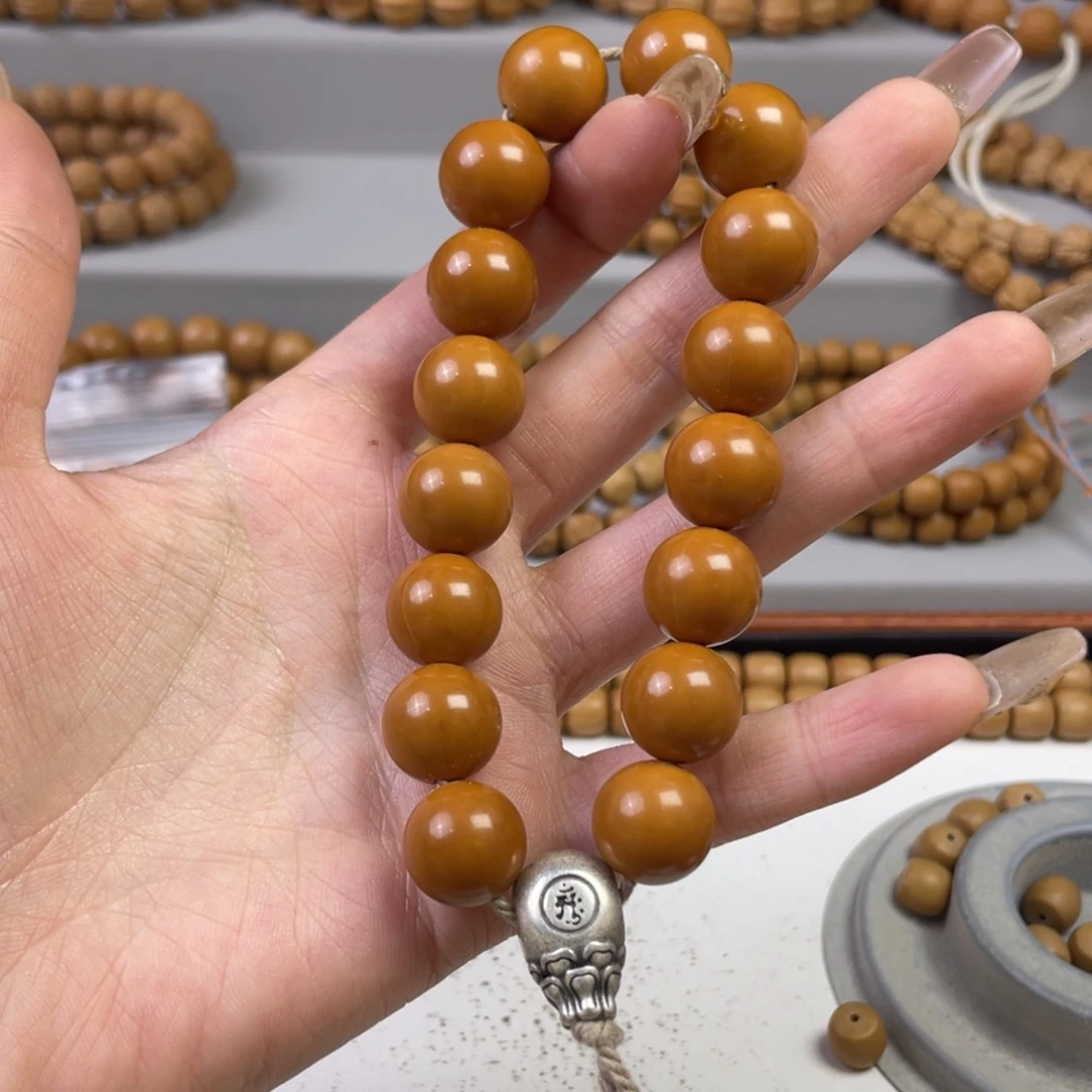 猴头核桃手串微瑕正圆13+