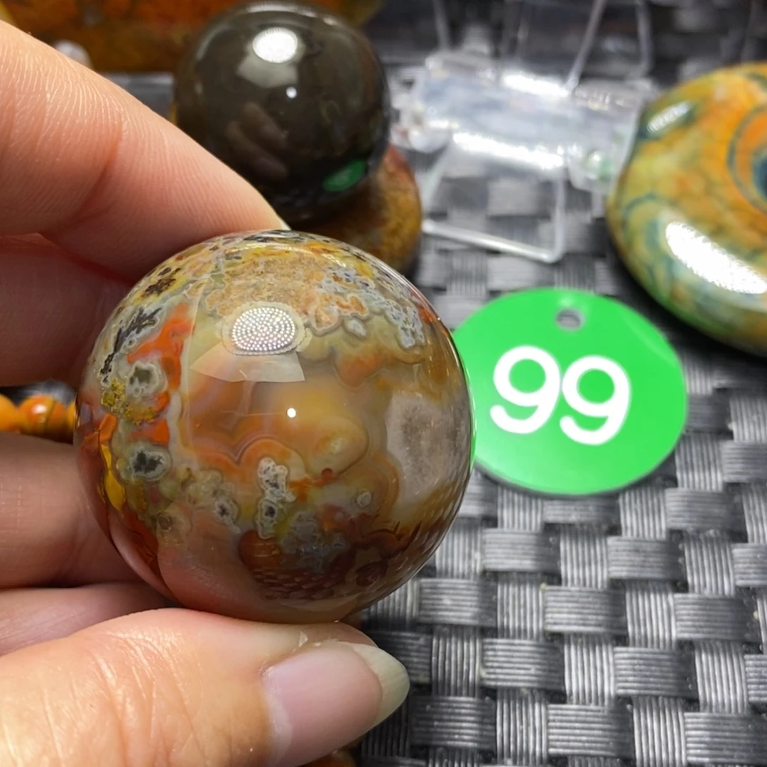 未镶嵌颈饰玛瑙/玉髓原*