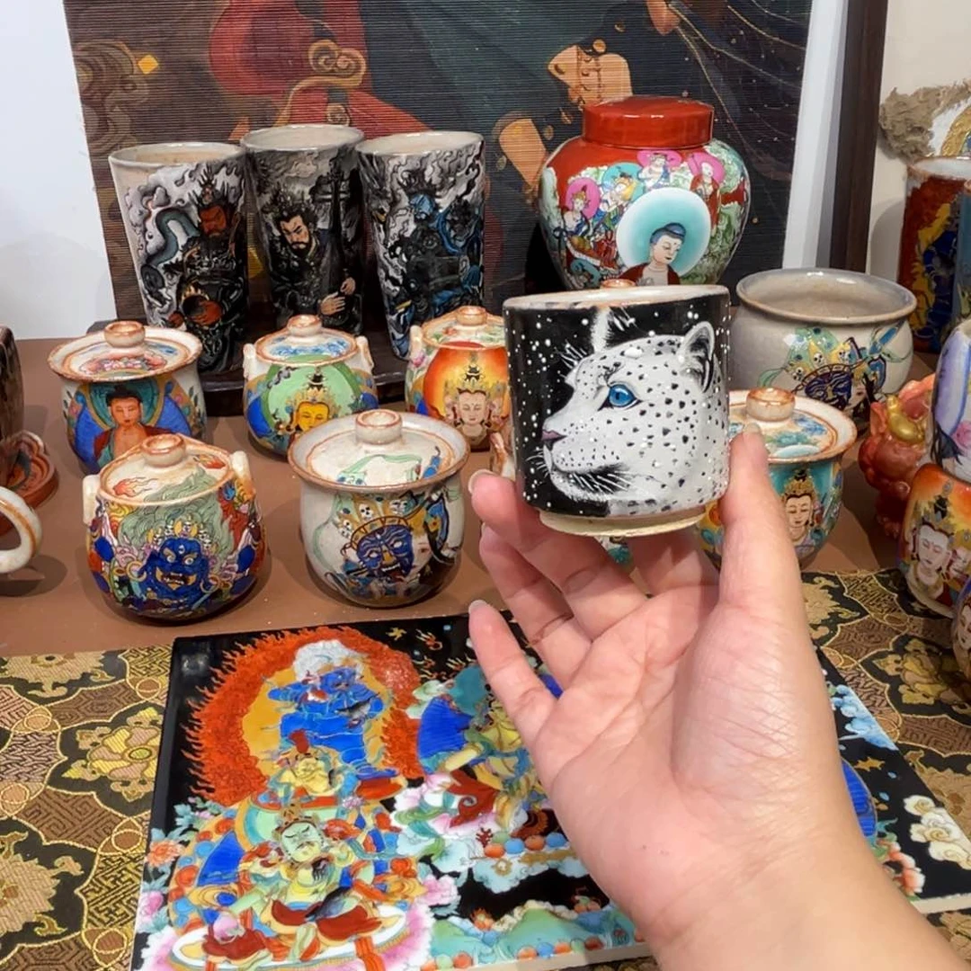 手工手绘雪豹茶杯