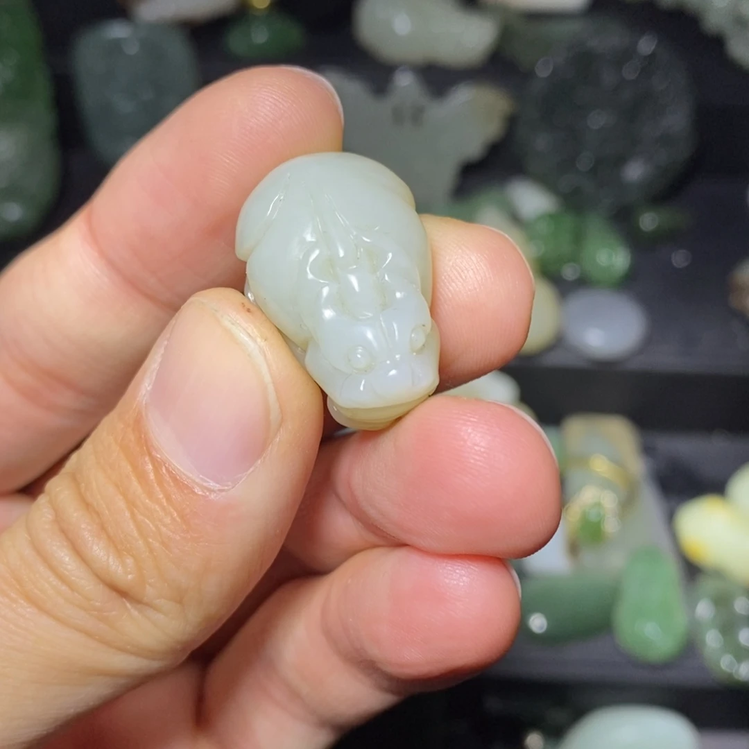 颈饰未镶嵌和田玉