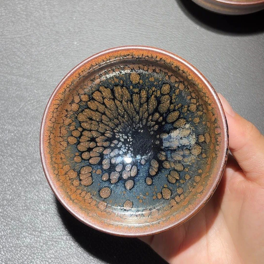 秀***良塑料官帽建盏一个