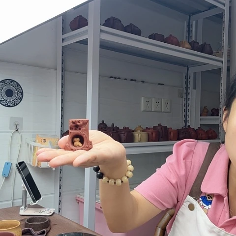紫砂茶案松鼠盖置