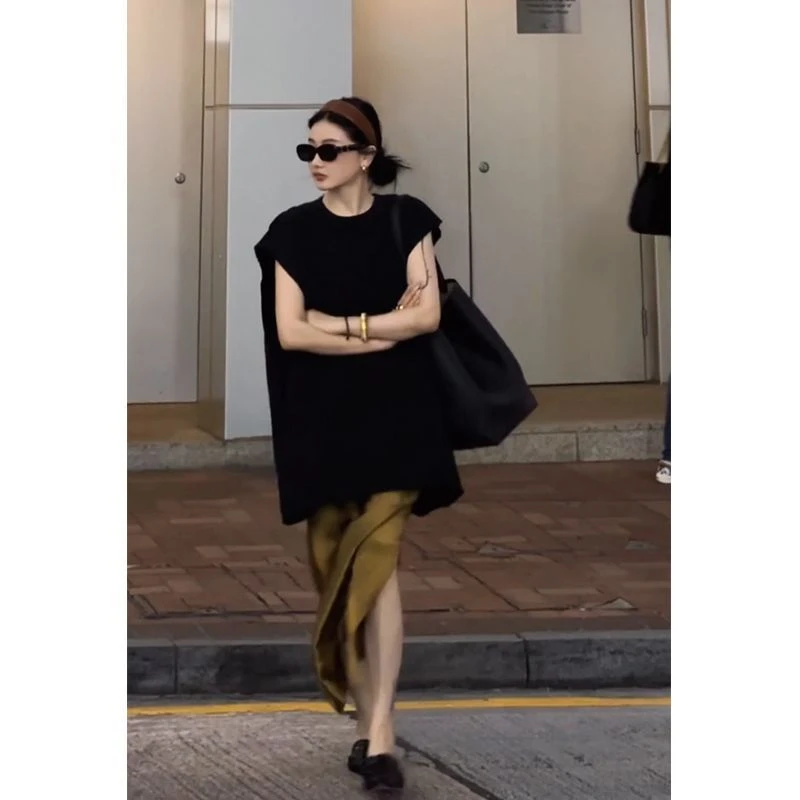 成套搭配减龄气场强大女装轻奢高级感黑色上衣金色连衣裙套装