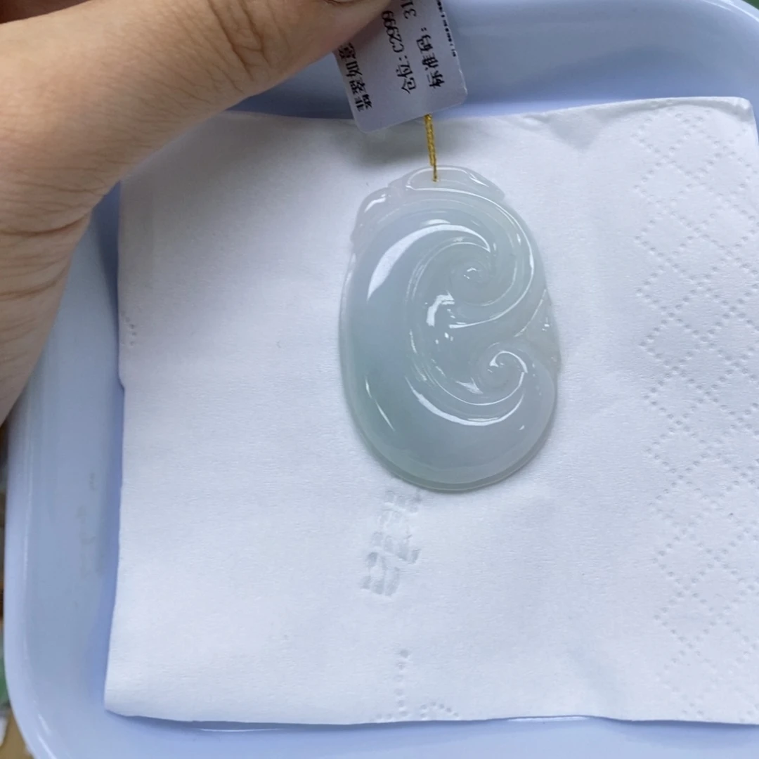 颈饰未镶嵌翡翠如意