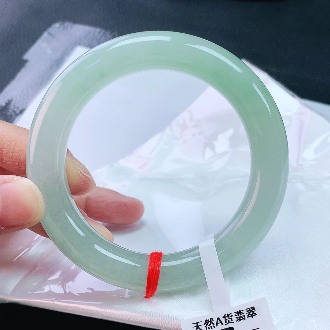 翡翠手镯未镶嵌56胖