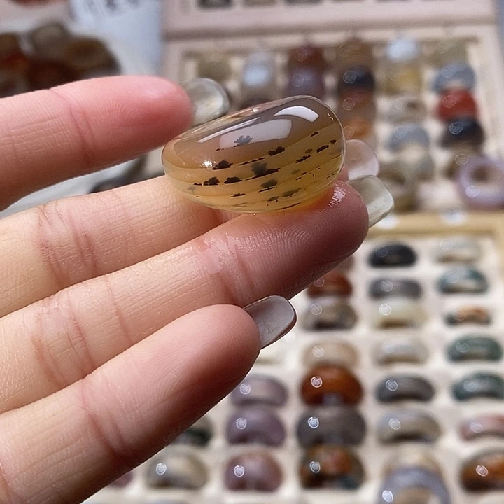 玛瑙/玉髓未镶嵌戒指A 60不退换港9直径15.1