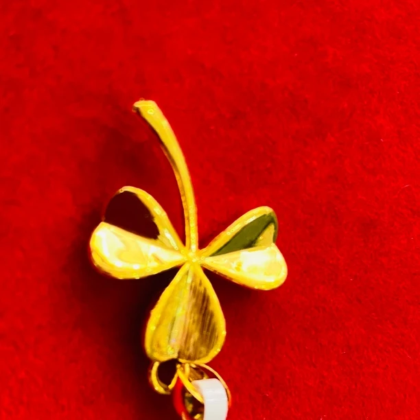 【莹莹专享】足金999 三叶草吊坠 ZP 1.36