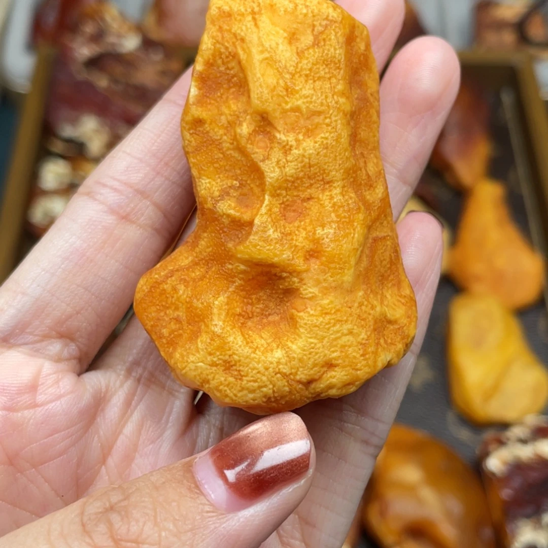 琥珀未镶嵌珠宝奇石