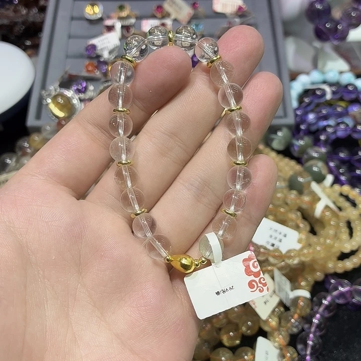 未镶嵌水晶手链晶莹剔透