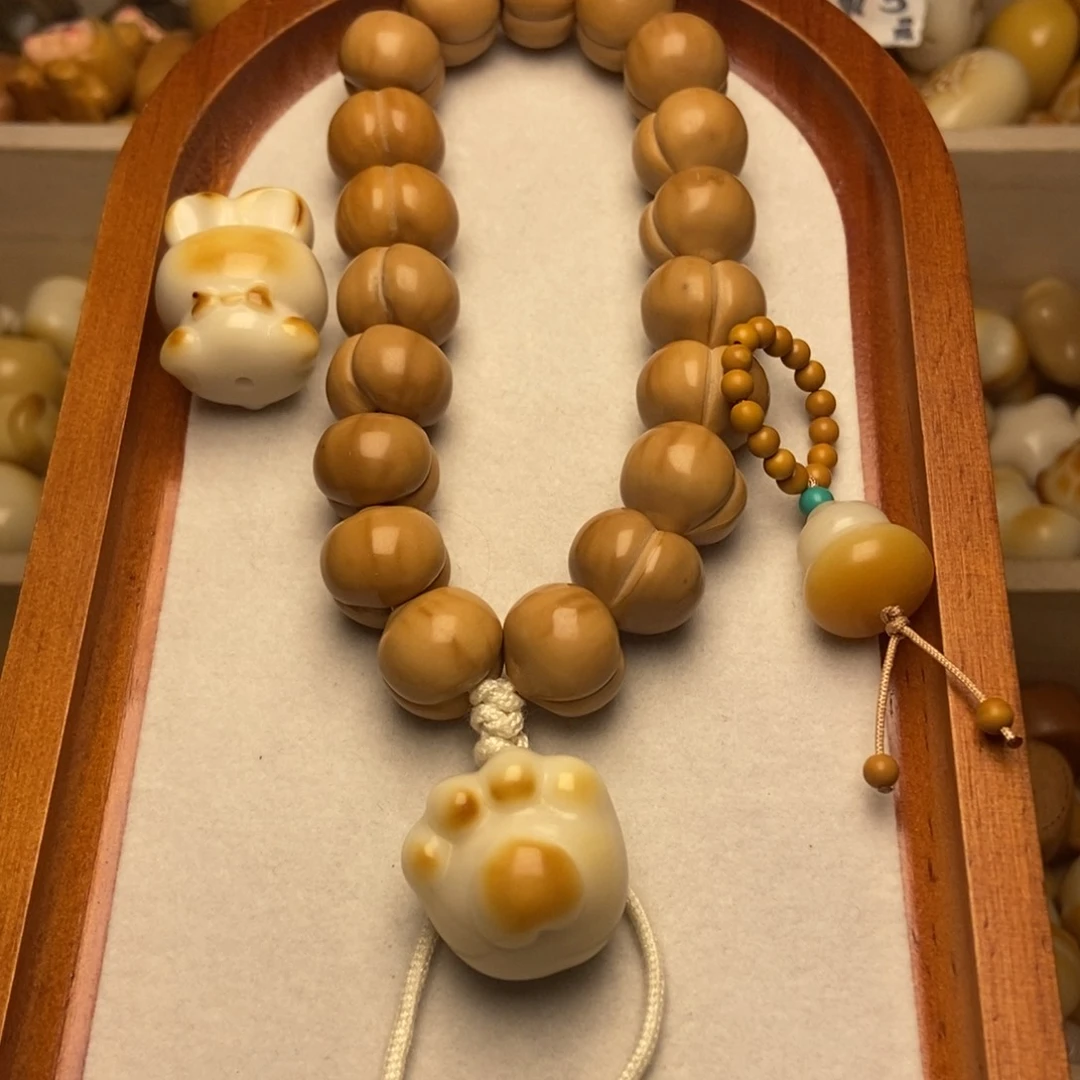 猴头核桃吊坠猫爪兔兔葫芦滴溜