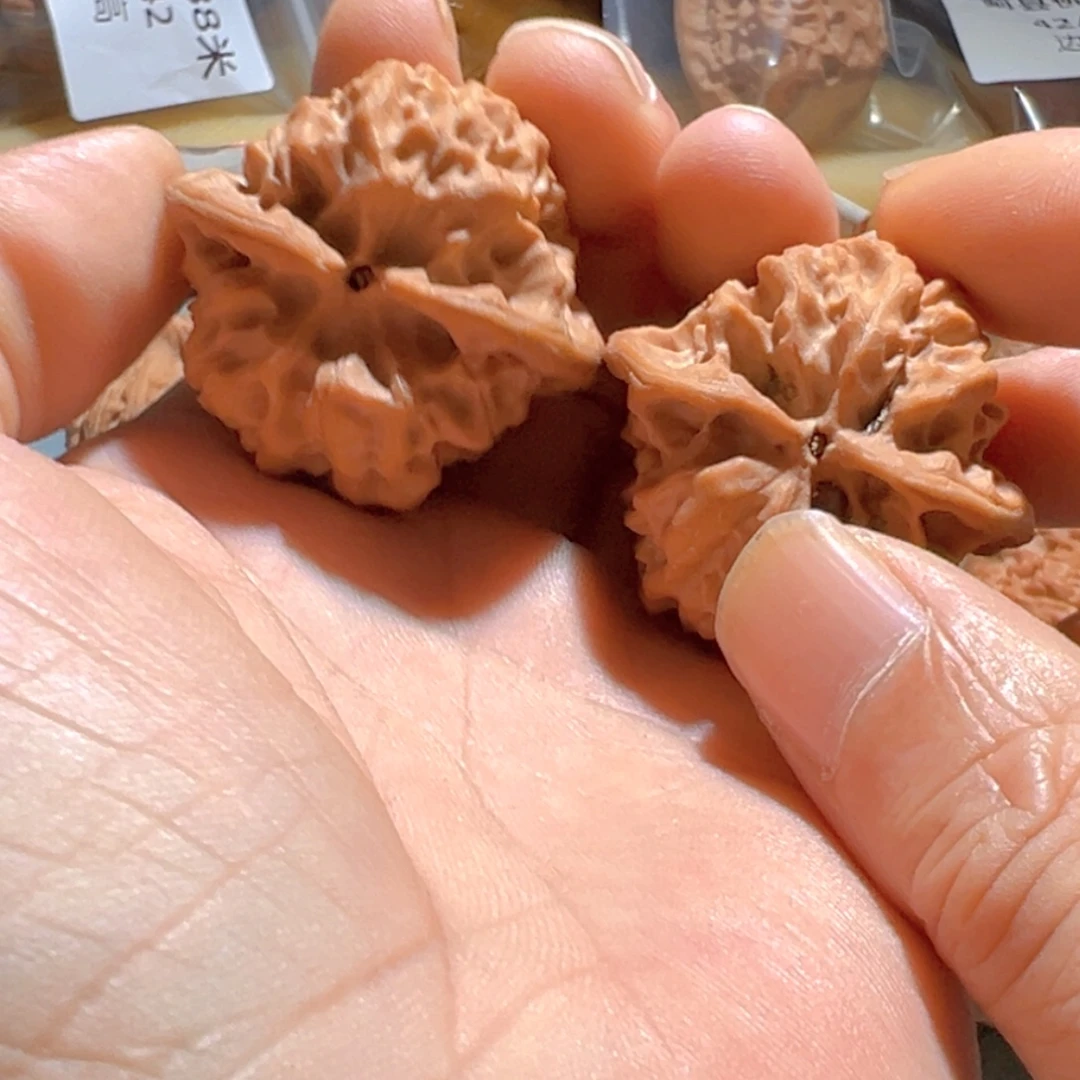 吊坠文玩核桃磐石37