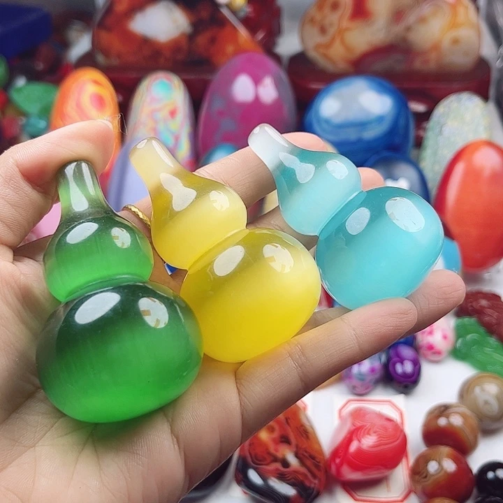 玛瑙/玉髓耳钉未镶嵌