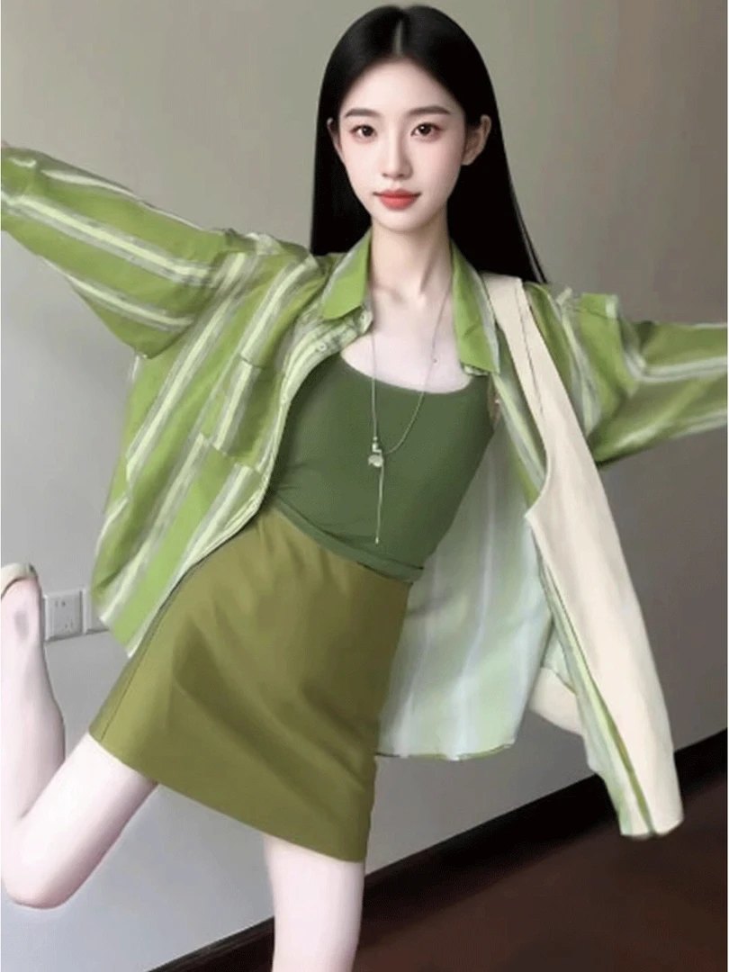 2025超火穿搭一整套夏装条纹衬衫女吊带半身裙微胖巨好看的三件套