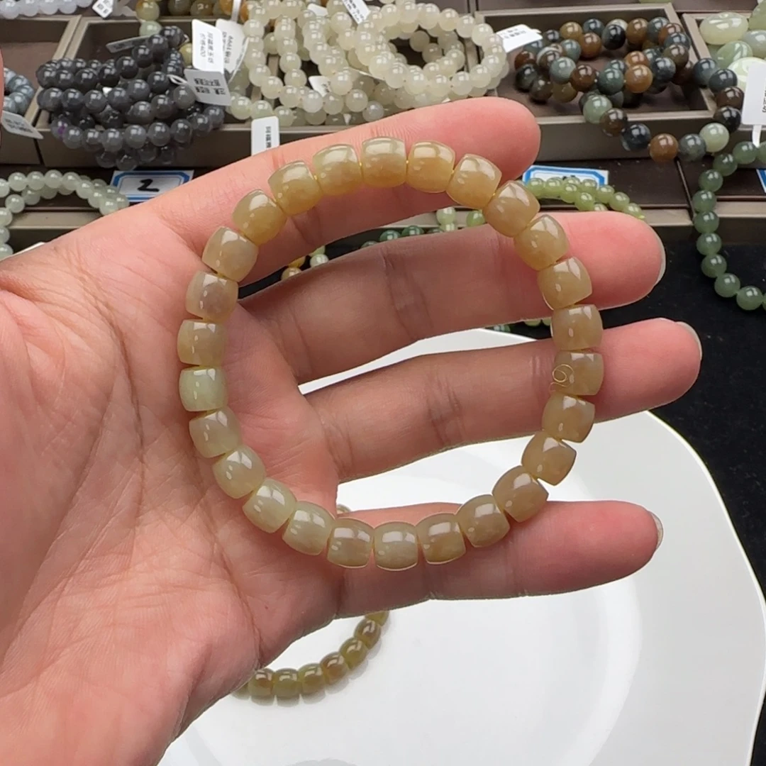 和田玉未镶嵌手链卡8糖黄新疆直切，3