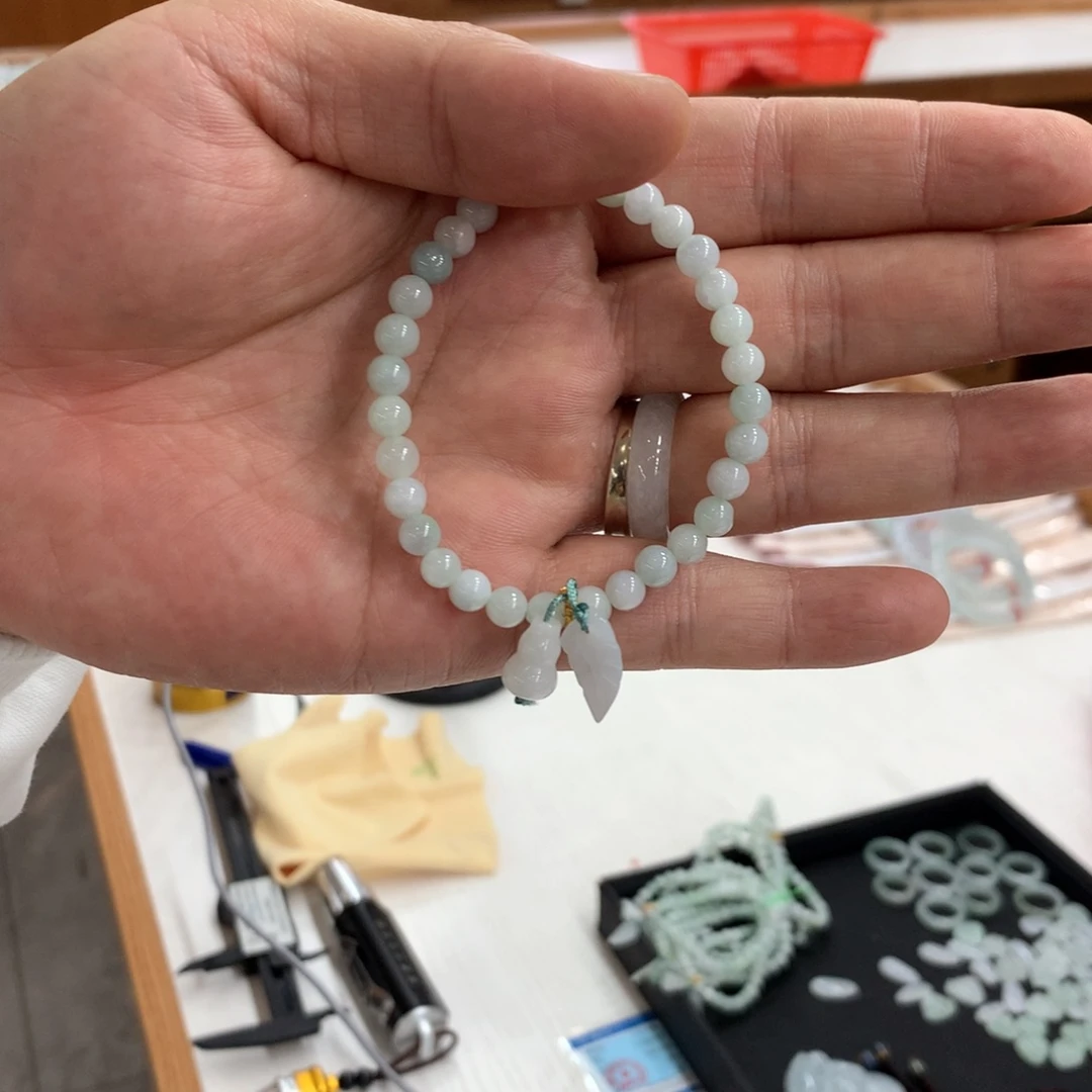 泽***.翡翠未镶嵌手链买断