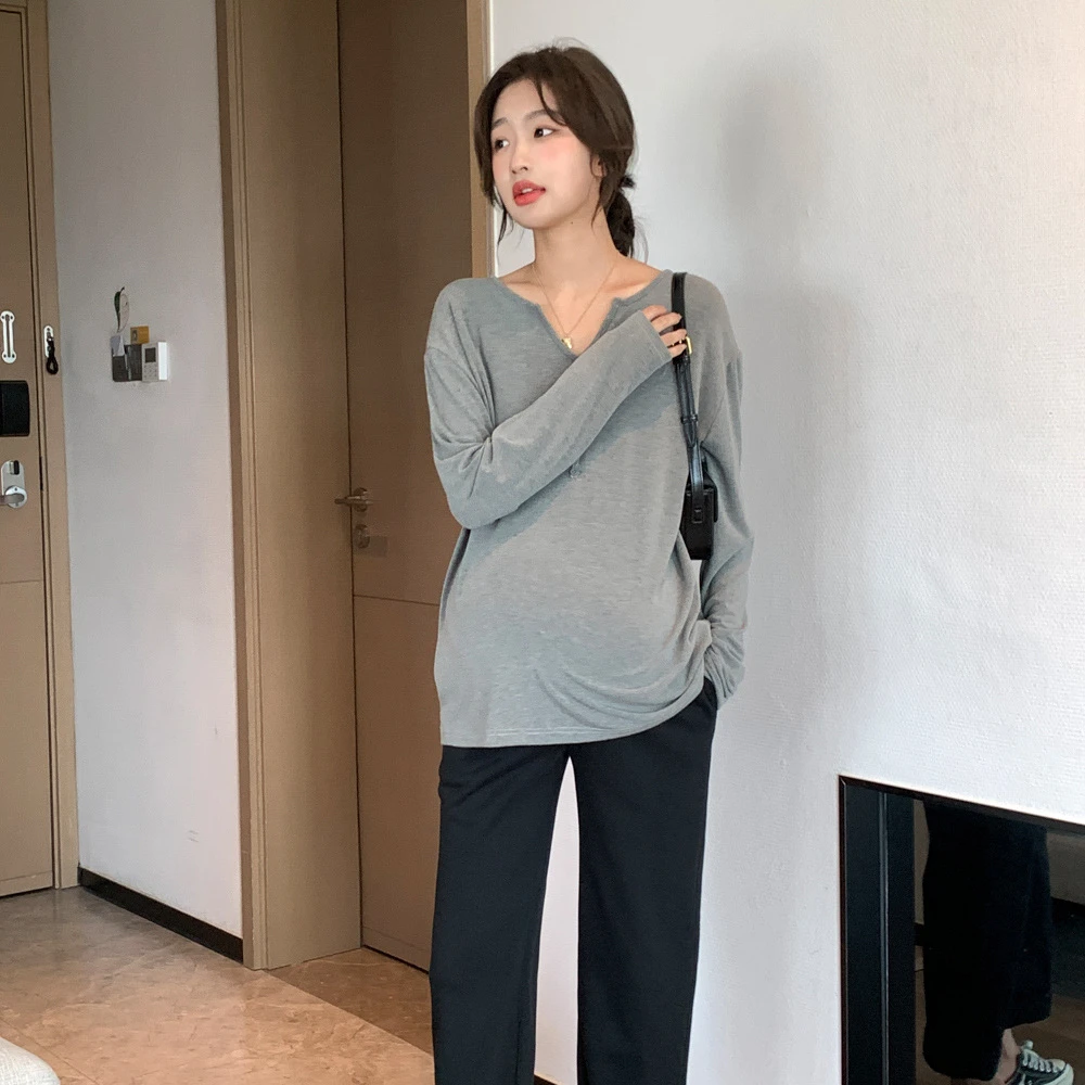 春季新款孕妇装上衣韩版V领扣扣子长袖T恤潮辣妈早春针织打底衫
