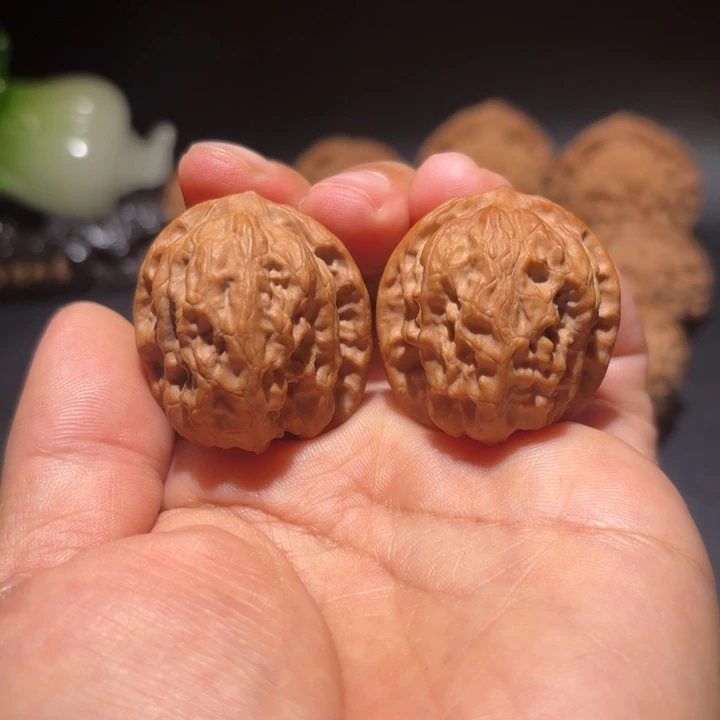 文玩核桃吊坠文玩核桃吊坠野狼33