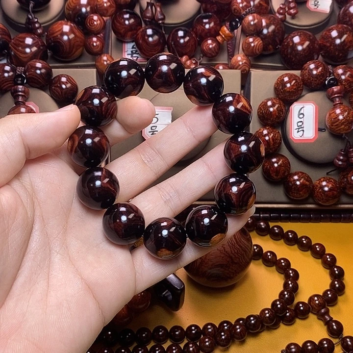 黄花梨/降香黄檀喜***巴2.0对眼鬼脸对眼